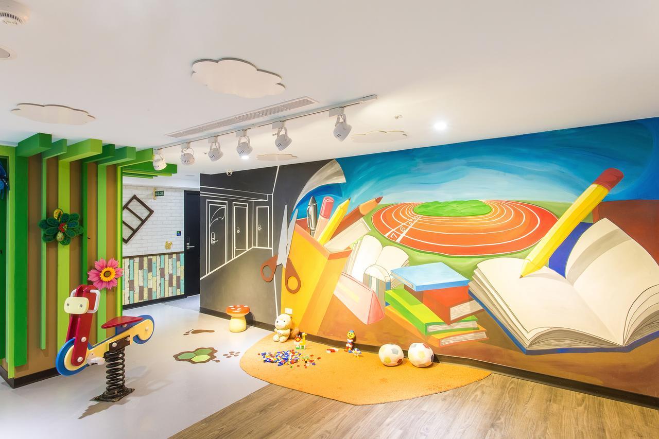 Rf Hotel - Sanchong Тайпей Екстериор снимка