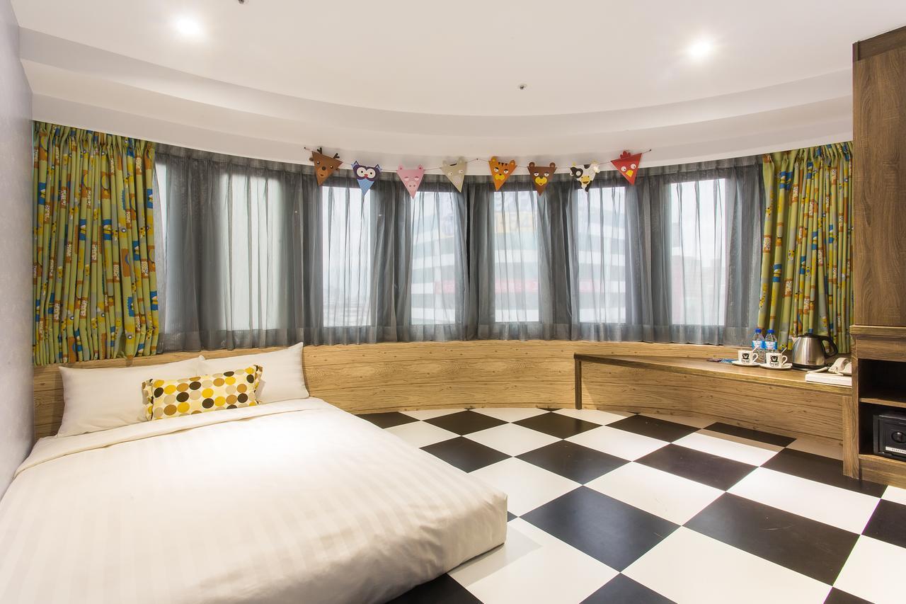 Rf Hotel - Sanchong Тайпей Екстериор снимка