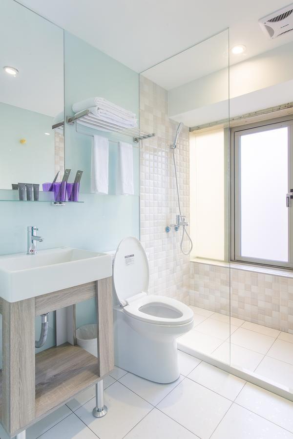 Rf Hotel - Sanchong Тайпей Екстериор снимка